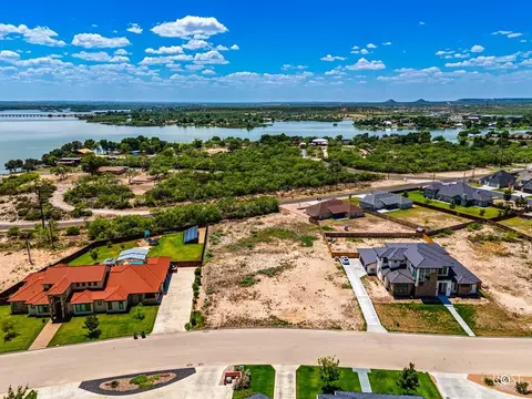 1737 Overhill Dr, San Angelo, TX 76904