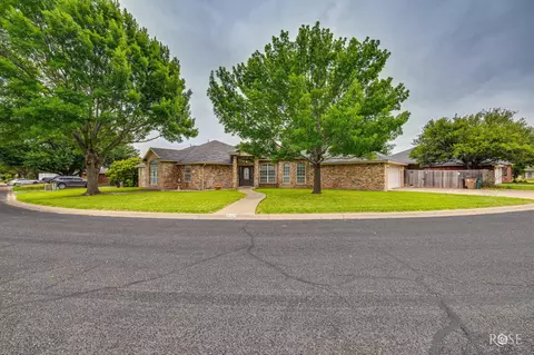 3249 Forest Hill Dr, San Angelo, TX 76904