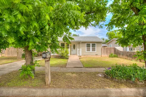 30 E 11th St, San Angelo, TX 76903