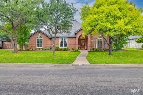 3137 Grandview Dr, San Angelo, TX 76904