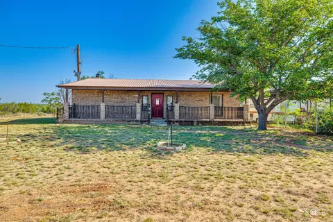 140 Jones Cir, Robert Lee, TX 76945