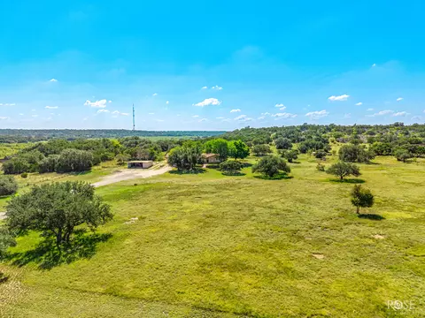 433 Pr 2205, Sonora, TX 76950