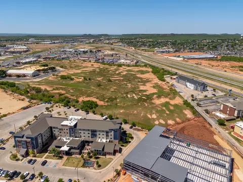 4751 W Houston Harte Expy, San Angelo, TX 76909