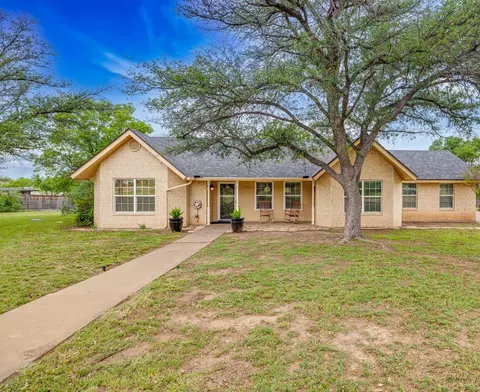 126 Bagpipe Rd, San Angelo, TX 76901