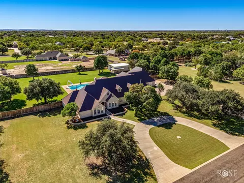1513 Darlene St, San Angelo, TX 76904