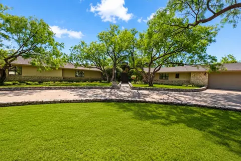 285 Edinburgh Rd, San Angelo, TX 76901