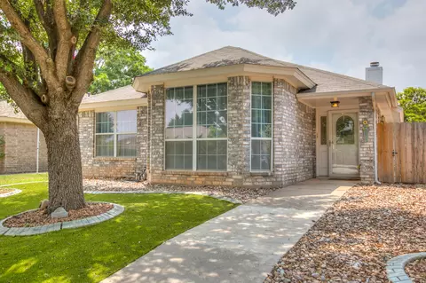 5221 Oak Grove Blvd, San Angelo, TX 76904