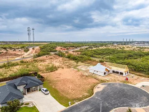 2210 Palms Ct, San Angelo, TX 76904