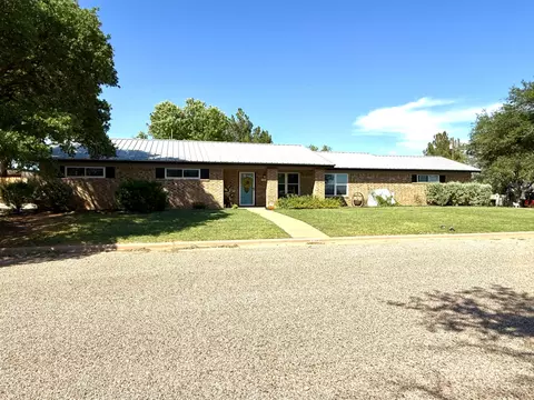 534 Overland Trl, Robert Lee, TX 76945