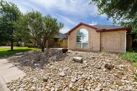 4047 Green Meadow Dr, San Angelo, TX 76904
