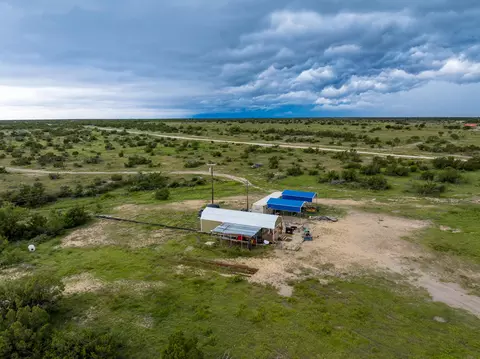 180 Milkweed Ct, Ozona, TX 76943