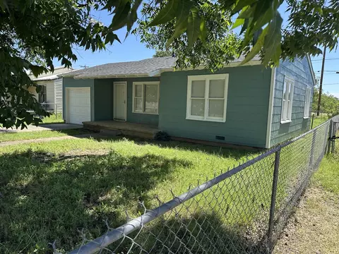 226 St Johns St, San Angelo, TX 76905