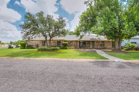 242 Burlington Rd, San Angelo, TX 76901