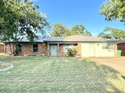 226 Nottingham Trl, San Angelo, TX 76901