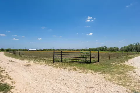 11571 Hay Hollow Rd, Miles, TX 76861