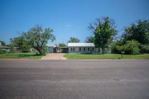 714 E 23rd St, San Angelo, TX 76903