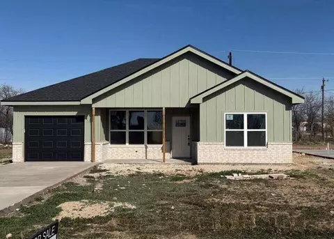 56 E 17th St, San Angelo, TX 76903