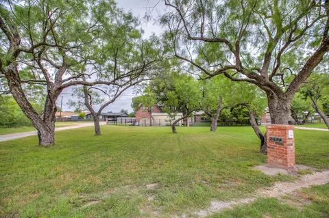 2374 Fishermans Rd, San Angelo, TX 76904