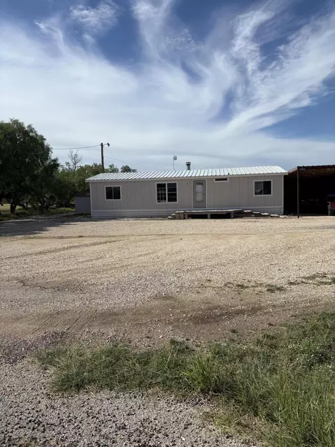 1294 W Moss St, Paint Rock, TX 76866
