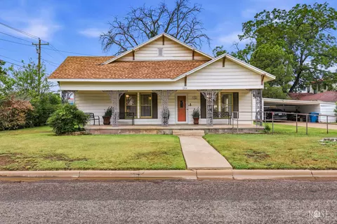 1204 Ave D Ave D Ave, Ozona, TX 76943