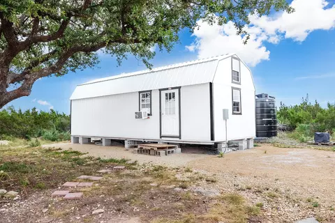 355 Bison Rd, Eden, TX 76837