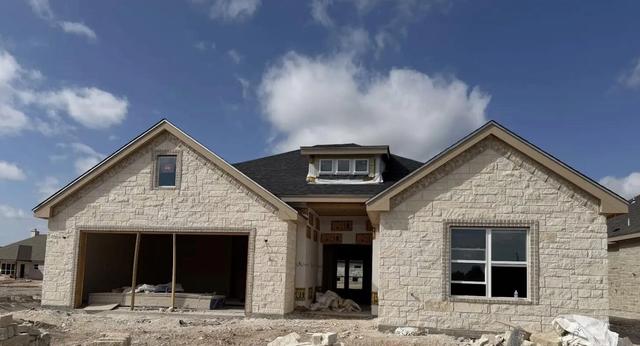 3013 Cedarhill Dr, San Angelo, TX 76904
