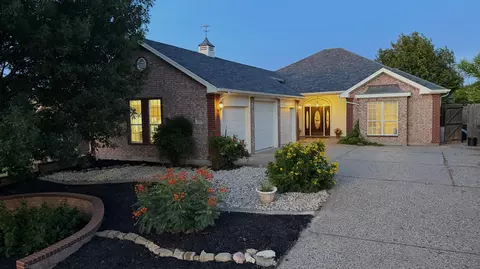1220 Dorchester Dr, San Angelo, TX 76901
