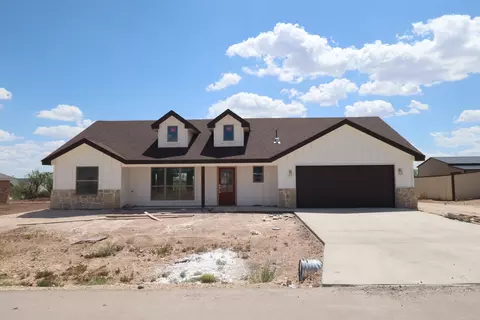 9737 Jaguar Trl, San Angelo, TX 76901