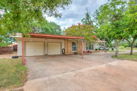 323 S State St, Bronte, TX 76933 photo 3