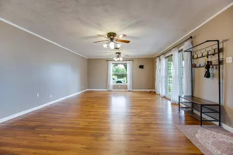 323 S State St, Bronte, TX 76933 photo 8