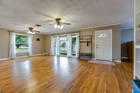 323 S State St, Bronte, TX 76933 photo 7