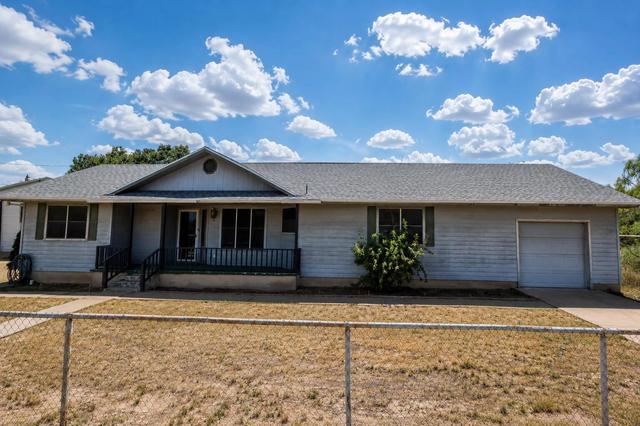 8165 Hackberry Ln, San Angelo, TX 76901