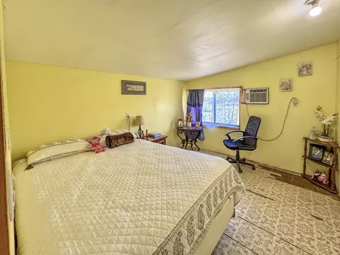 Bedroom - 604 Hall St, Eldorado, TX 76936 photo 6 of 6