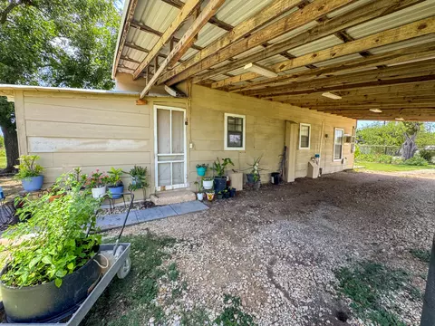 Other - 604 Hall St, Eldorado, TX 76936 photo 5 of 7
