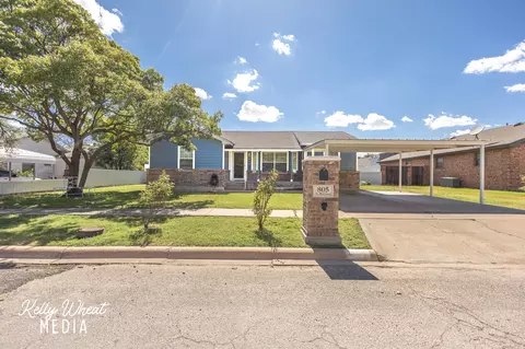 805 N Maryland Ave, Big Lake, TX 76932