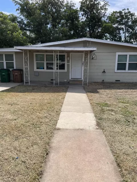 1306 State St, San Angelo, TX 76905