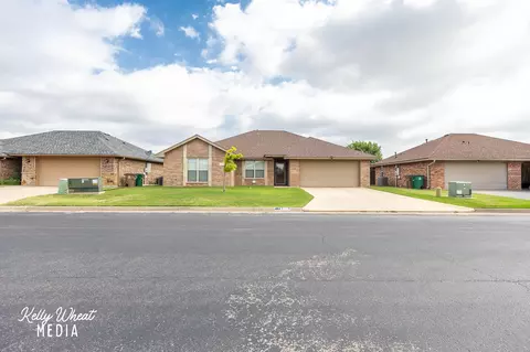 5710 Willeke Dr, San Angelo, TX 76904