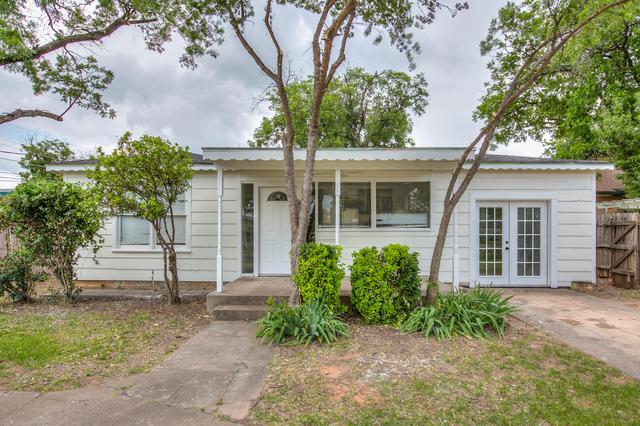 1921 W Avenue J, San Angelo, TX 76901