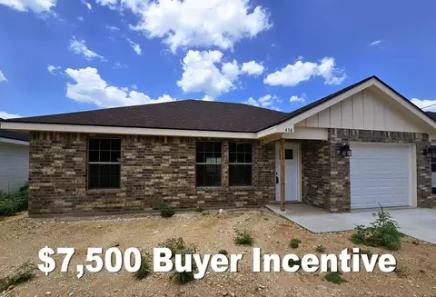 438 E 45th St, San Angelo, TX 76903