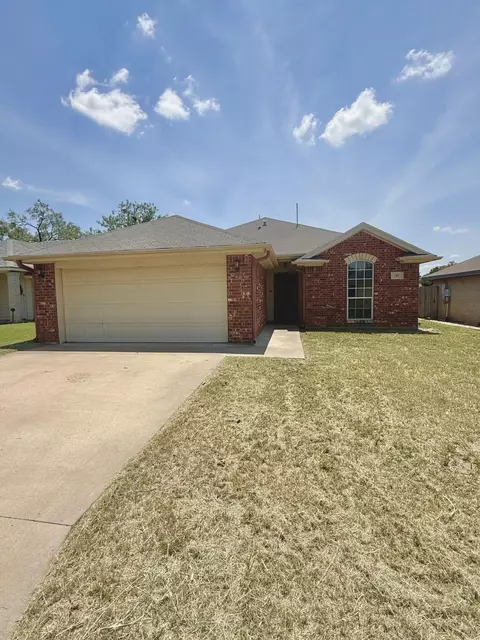 49 Amberwood Dr, San Angelo, TX 76903