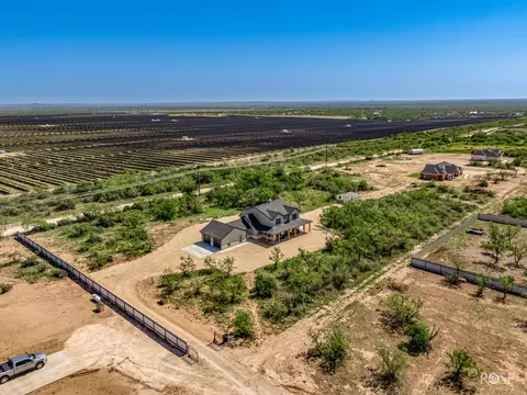 9736 Grey Wolf Ln, San Angelo, TX 76901