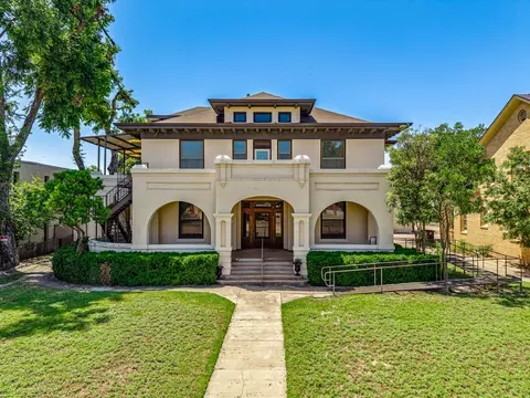 421 W Twohig Ave, San Angelo, TX 76903