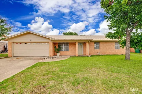 2726 Erline Dr, San Angelo, TX 76901