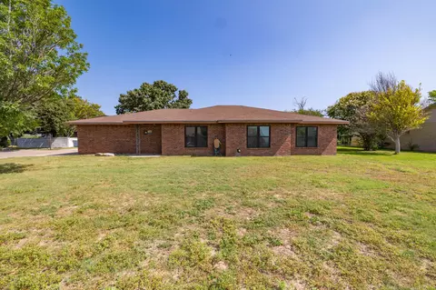 208 Quail Run, Ozona, TX 76943