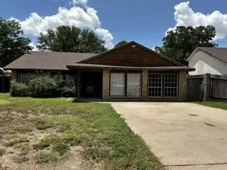 1102 E 9th St, Big Lake, TX 76932