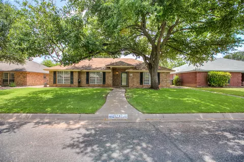 3237 Maplewood Dr, San Angelo, TX 76904