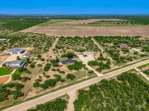11725 Little Sorrel Trl, San Angelo, TX 76904