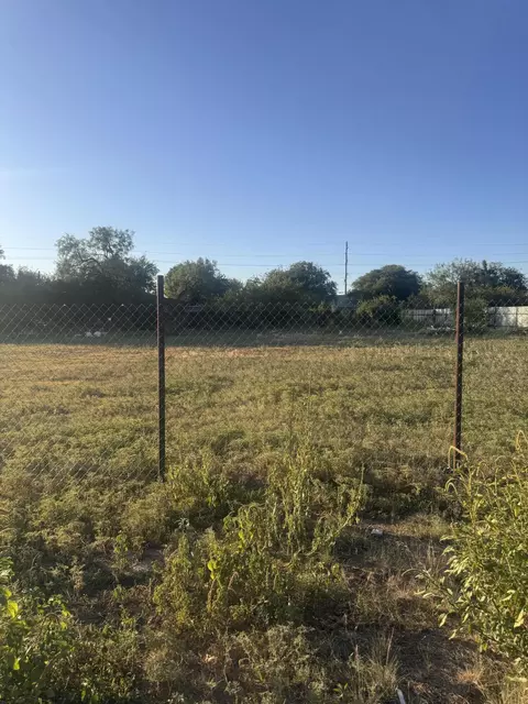 10 E 28th St, San Angelo, TX 76903
