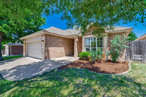 1208 Coventry Ln, San Angelo, TX 76901