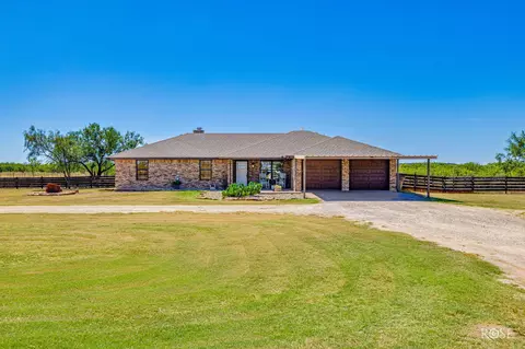 12293 Twin Lakes Ln, San Angelo, TX 76904